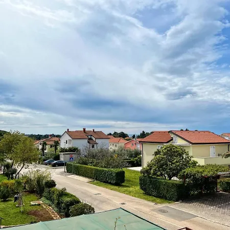 Apartments Valerian Novigrad  Exterior photo